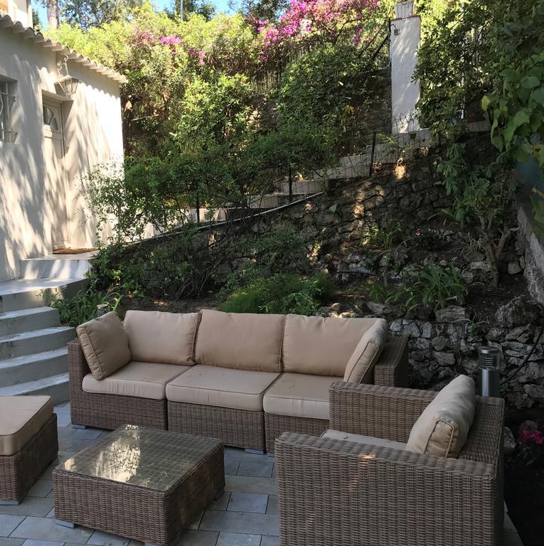 Вилла Cap Antibes Les Bosquets Экстерьер фото